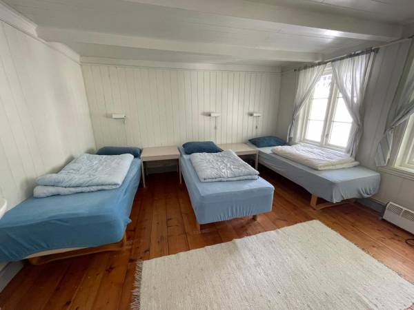 Budget Triple Room with Shared Bathroom